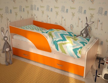 Кровать с бортиками Максимка, корпус Млечный дуб, фасад Оранжевый в Новосибирске - предосмотр