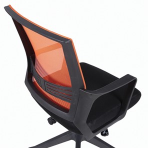 Кресло Brabix Balance MG-320 (с подлокотниками, комбинированное черное/оранжевое) в Новосибирске - предосмотр 6