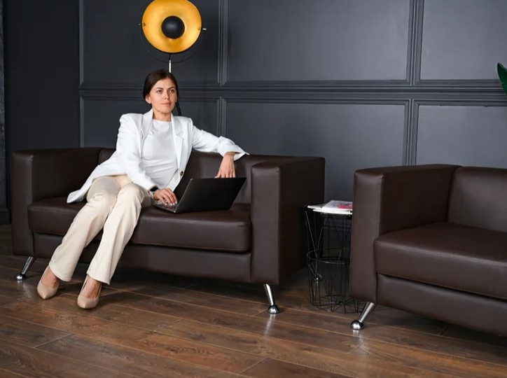 Комплект мебели Альбиони коричневый кожзам  диван 2Д + кресло в Новосибирске - изображение 4